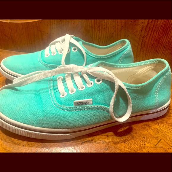 vans shoes turquoise